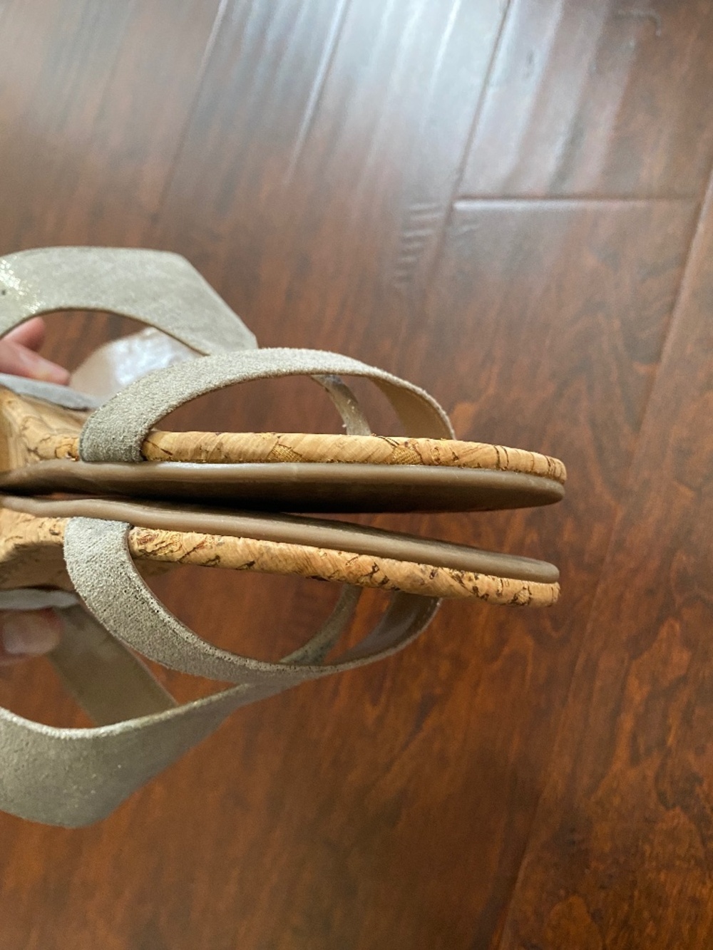 Donald Pliner Donni Metallic Gold Leather Cork Wedge Sandals Size 8.5 - Picture 10 of 13
